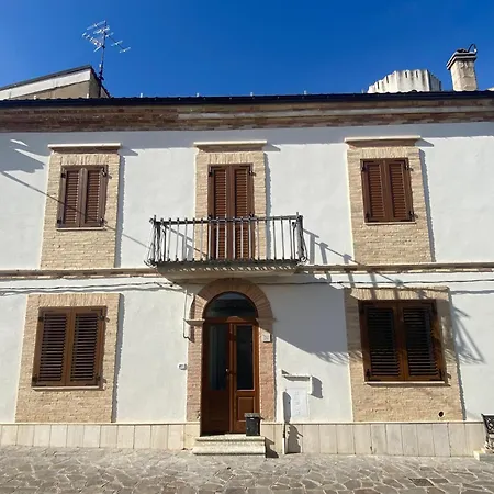 Pensión La Dimora Di Vienna 3*